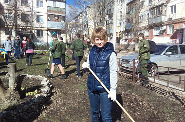 Прошел субботник по адресам: ул. Гагарина, д.95, д.97, д.93.