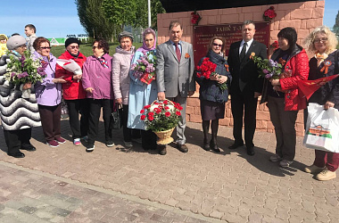 Возложение цветов в Красноглинском районе